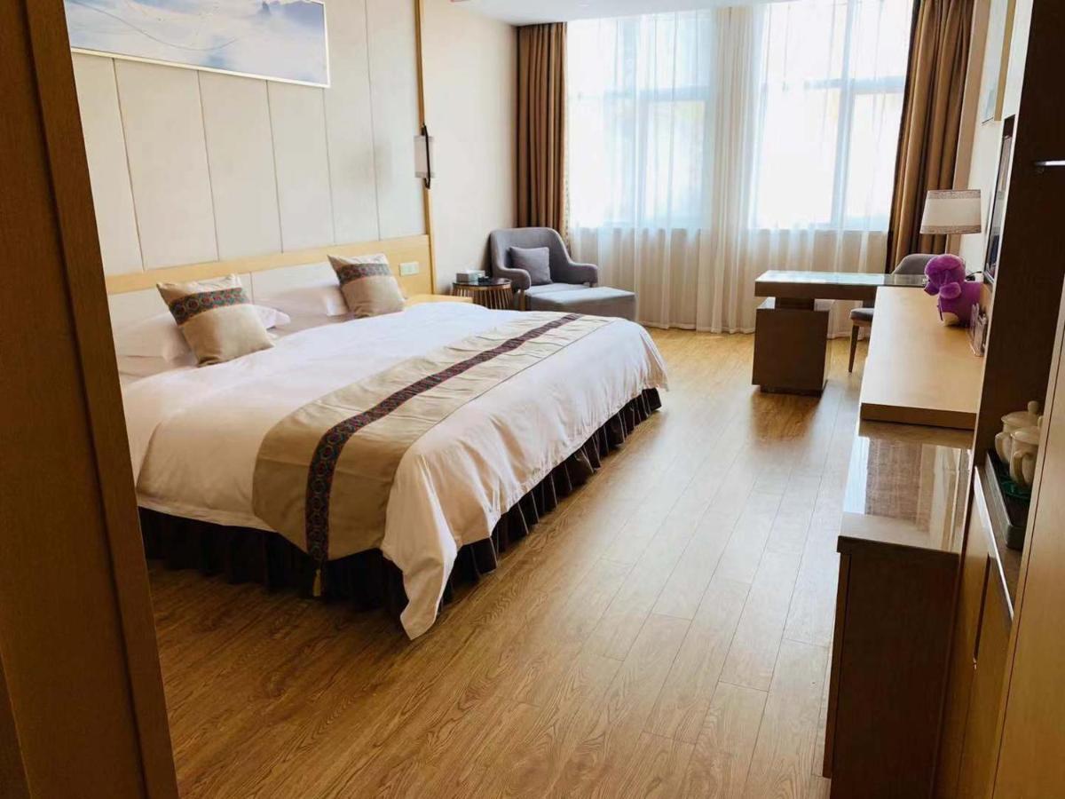 Ramada Plaza By Wyndham Enshi Hotel Ngoại thất bức ảnh