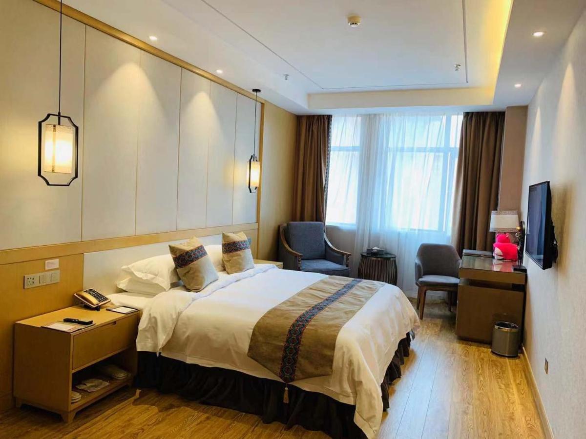 Ramada Plaza By Wyndham Enshi Hotel Ngoại thất bức ảnh