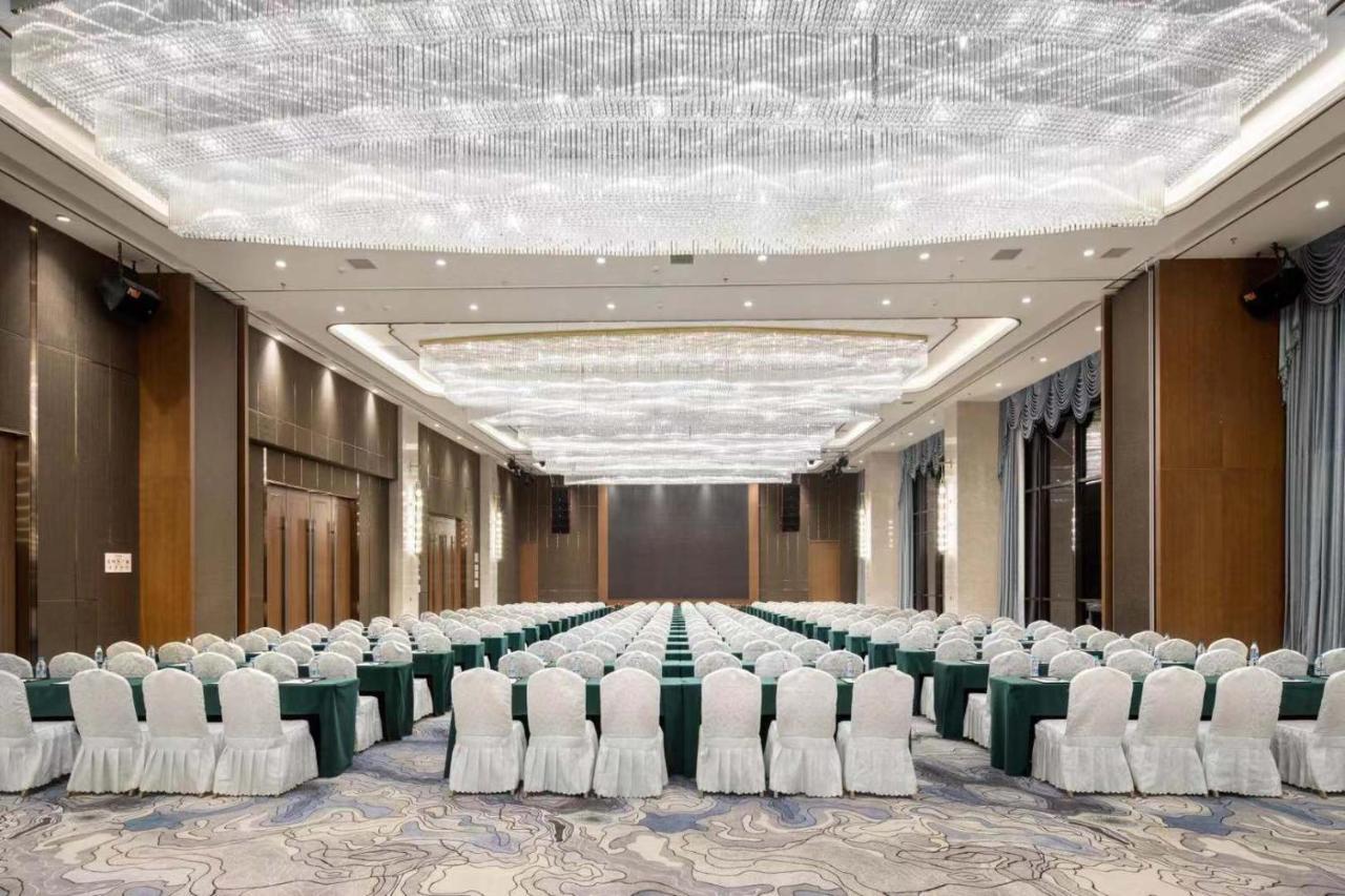 Ramada Plaza By Wyndham Enshi Hotel Ngoại thất bức ảnh